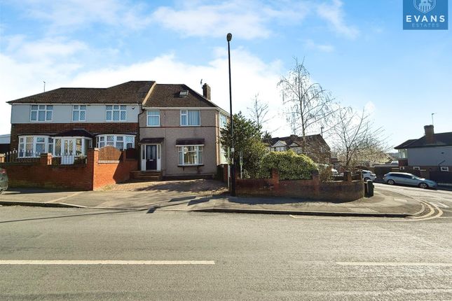 3 bed end terrace house