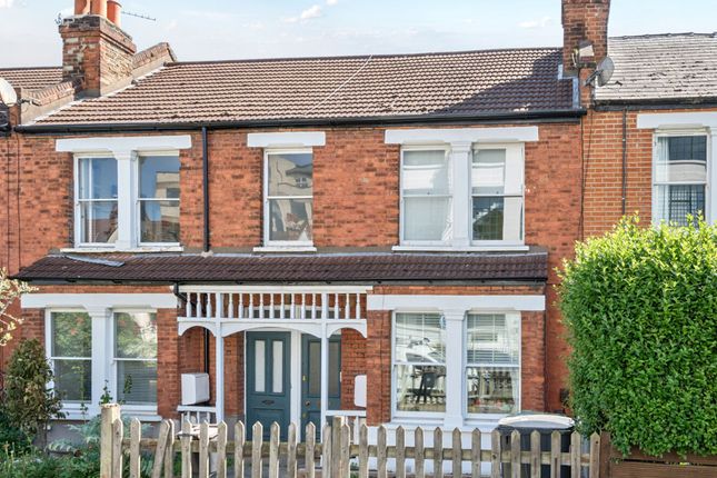 Martell Road, London SE21 2 bed flat for sale