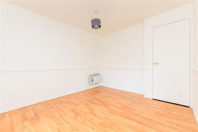 1 bedroom ground floor maisonette for sale