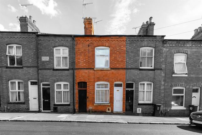 Avenue Road Extension, Leicester 2 bed terraced house for sale