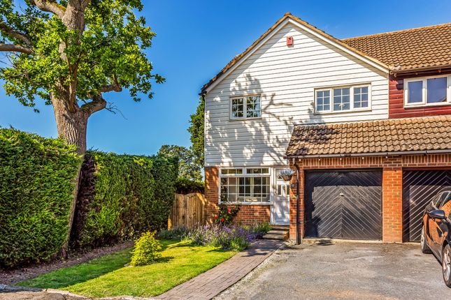 Coomb Field, Edenbridge 3 bed end of terrace house for sale