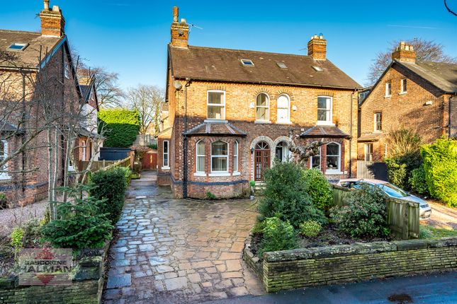 4 bedroom semi-detached house for sale