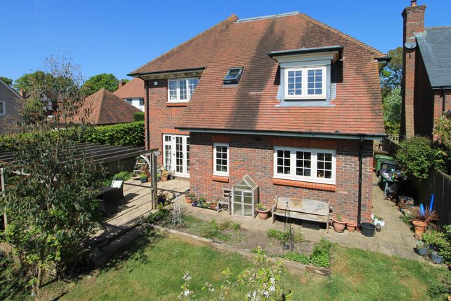 Parsonage Croft, Etchingham, TN19 4 bed detached house for sale