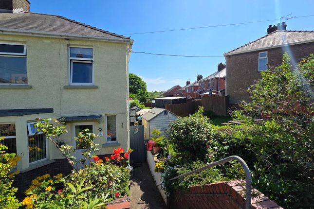 3 bed semi-detached house