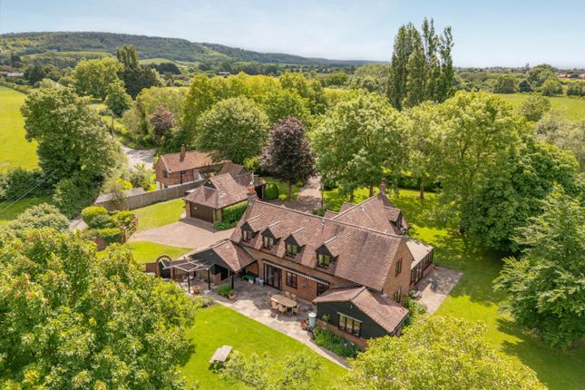 Skittle Green, Princes Risborough HP27 5 bed detached house for sale