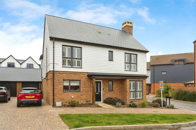 Highwood Drive, Ashford, TN23 8 4 bed detached house for sale
