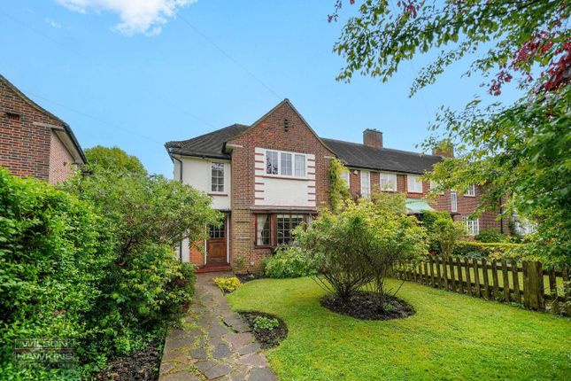 Latimer Gardens, Pinner HA5 2 bed end of terrace house for sale