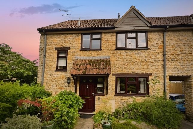 3 bedroom link detached house for sale