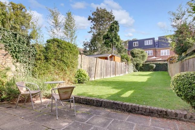 6 bedroom house for sale