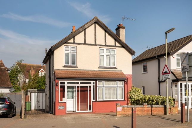 3 bed detached house