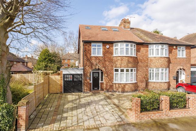 4 bedroom semi-detached house for sale