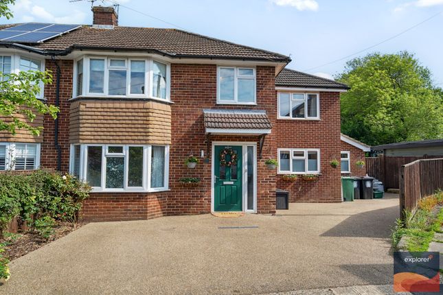 5 bedroom semi-detached house for sale