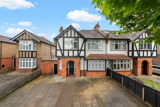 Boston Road, Hanwell, W7 2AD 4 bed semi