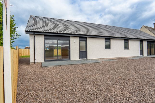 2 bedroom semi-detached bungalow for sale