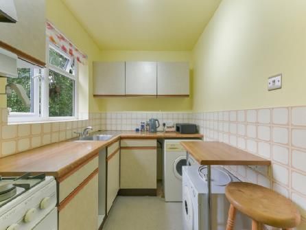 Friars Avenue, Wandsworth 2 bed flat for sale
