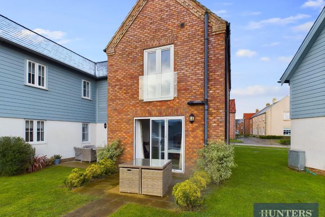 2 bedroom semi-detached house for sale