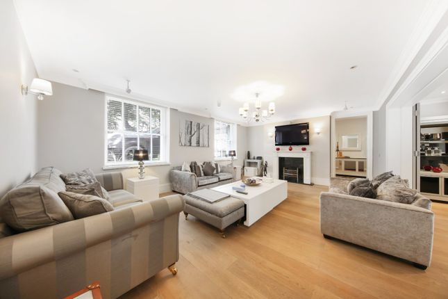 Wellington Road, St John's Wood, London 3 bed flat for sale