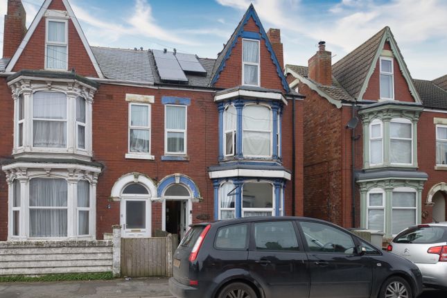 Waterloo Road, Mablethorpe LN12 6 bed house of multiple occupation for sale