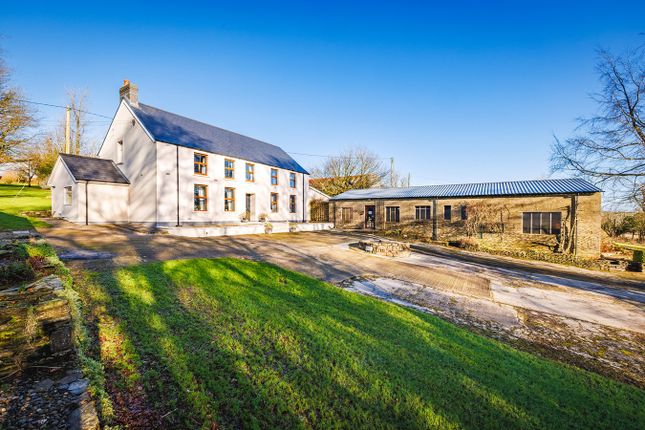 Boncath SA37 4 bed detached house for sale