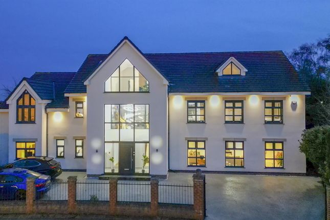 Wentworth Avenue, Whitefield... 9 bed detached house for sale