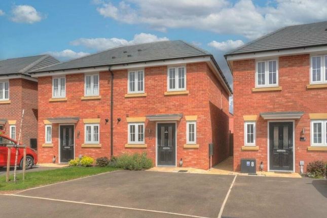 Dodson Avenue, Keyworth, Nottingham... 2 bed semi