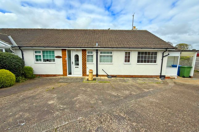 St. Lukes Crescent, Scarborough YO12 2 bed semi