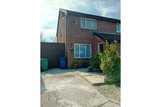 2 bedroom semi-detached house for sale