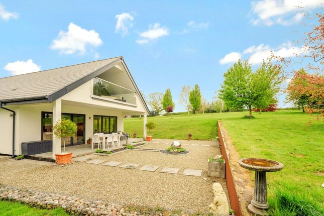 Field View, Gardner Street... 3 bed bungalow for sale