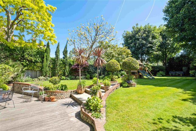 7 bedroom semi-detached house for sale