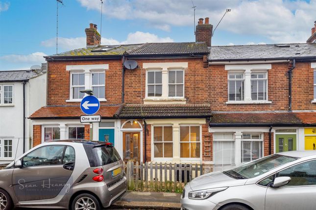 Calvert Road, Barnet EN5 2 bed terraced house for sale