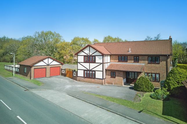 Pen Yr Eglwys, Pontypridd CF38 5 bed detached house for sale