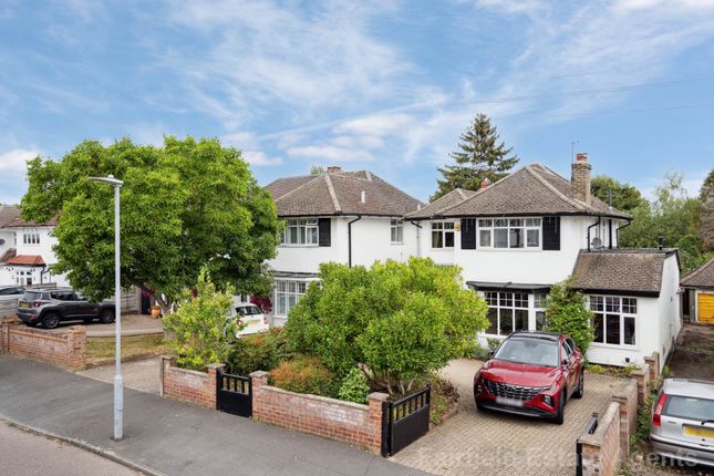 Raglan Gardens, Oxhey Hall 4 bed detached house for sale