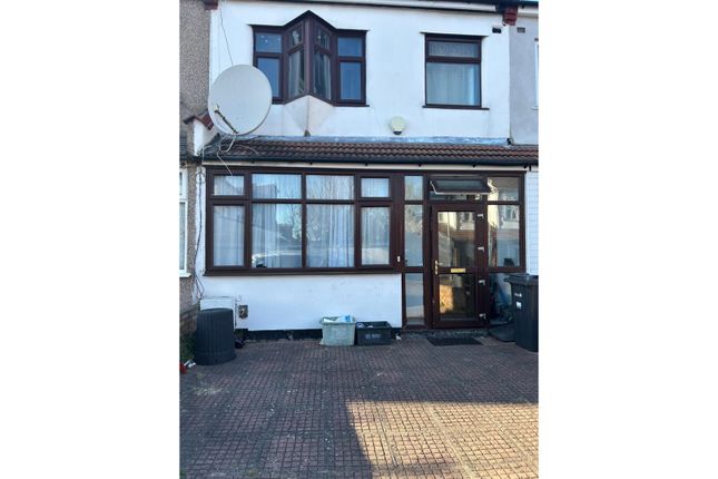 3 bed terraced house