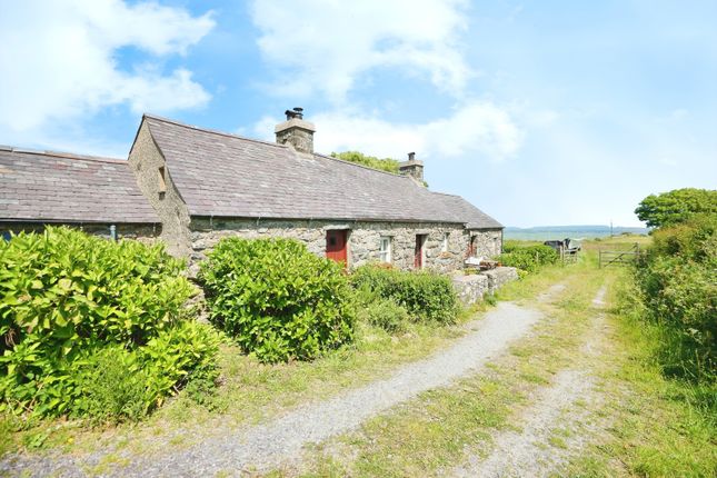 2 bedroom detached house for sale