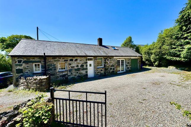 Criccieth 2 bed detached house for sale