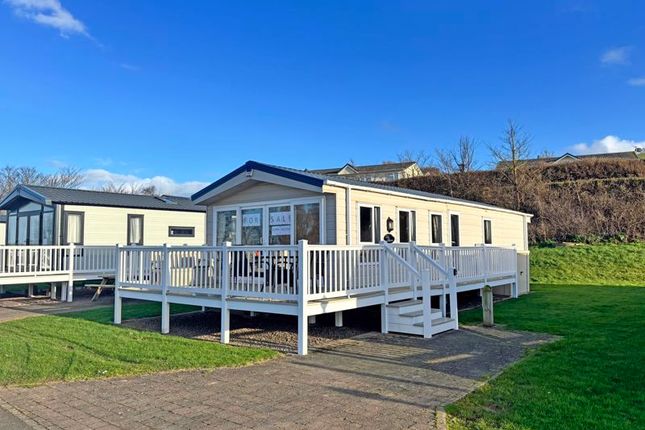 Otters Lake, Haven Holiday Park 3 bed park home for sale