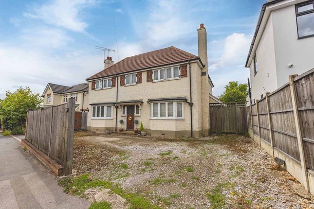 Huntercombe Lane North, Burnham SL1 4 bed detached house for sale