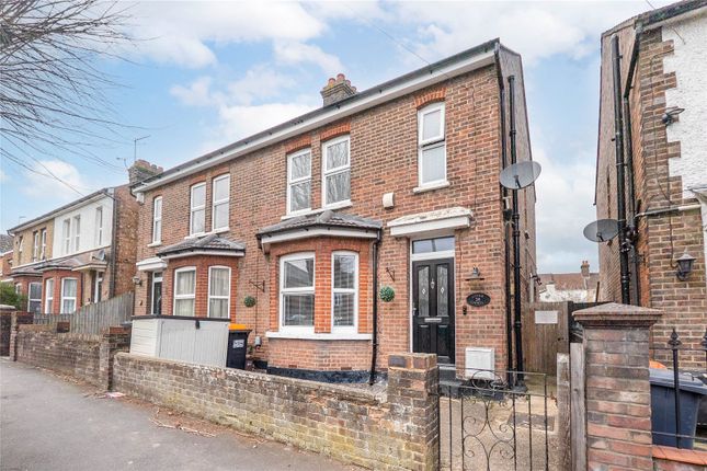 Clifton Road, Bedfordshire LU6 3 bed semi