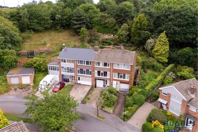3 bedroom town house for sale