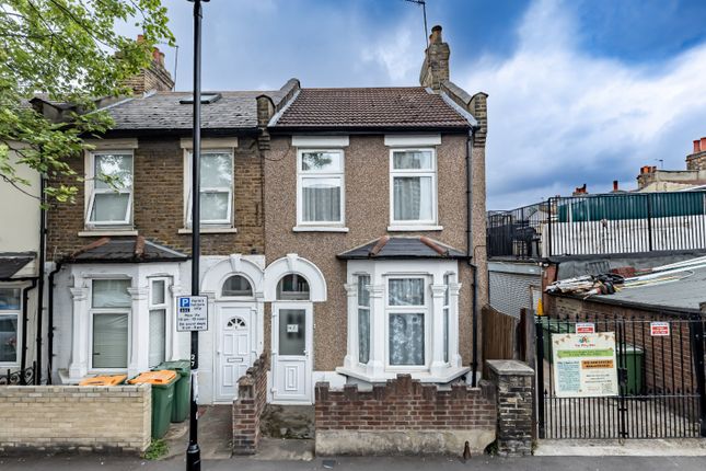 Corporation Street, Stratford, E15 3 bed end of terrace house for sale