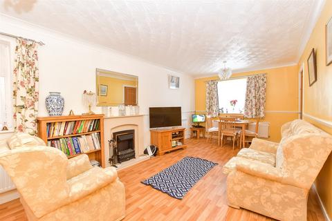 Spruce Avenue, Waterlooville, Hampshire 3 bed detached bungalow for sale