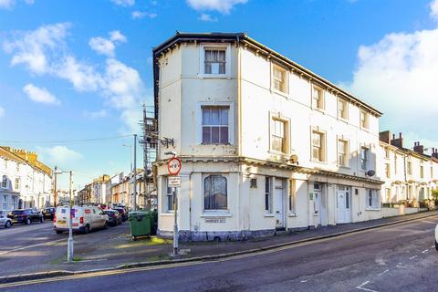 Harvey Street, Folkestone, Kent 2 bed ground floor flat for sale