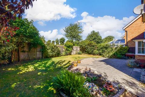 Harling Close, Boughton Monchelsea... 4 bed detached house for sale