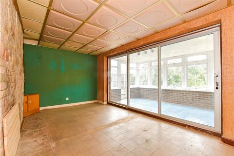 Ronstan Gardens, Freshwater, Isle of... 3 bed detached bungalow for sale