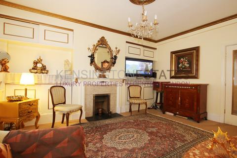Kensington High Street, London W14 3 bed flat for sale