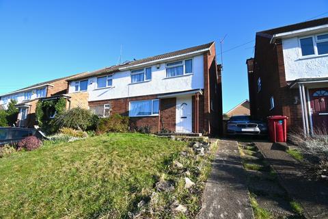 Barton Road, Langley, Berkshire, SL3 3 bed semi