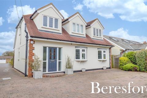 Coxtie Green Road, Pilgrims Hatch, CM14 4 bed detached house for sale