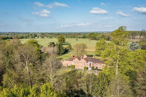 Ripley, Woking, Surrey 8 bed equestrian property for sale