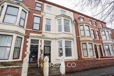 London Street, Fleetwood, FY7 7 bed house of multiple occupation for sale