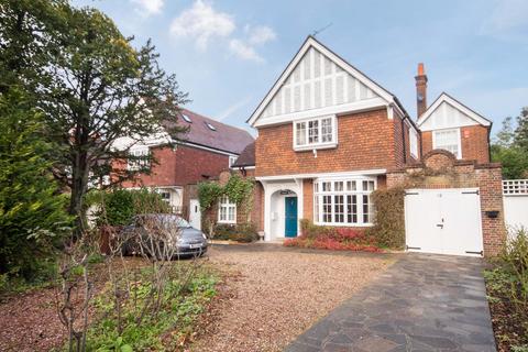 Elm Park Road, Pinner, HA5 5 bed detached house for sale